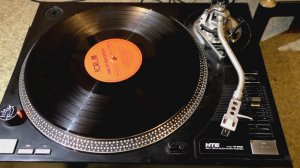 Клон Technics SL-1200 или на что обращать внимание при выборе винилового проигрывателя