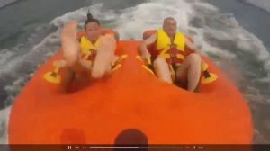 Полет на ватрушке (таблетке). Смешно смотреть, опасно повторять.