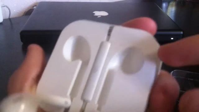 Как отличить оригинальные наушники  EarPods от подделки.