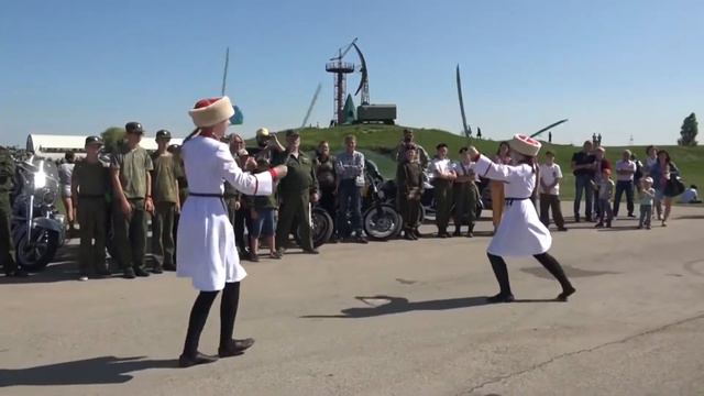 Казачий танец с шашками ОЙСЯ ТЫ , ОЙСЯ Тольятти 2019 смотреть онлайн