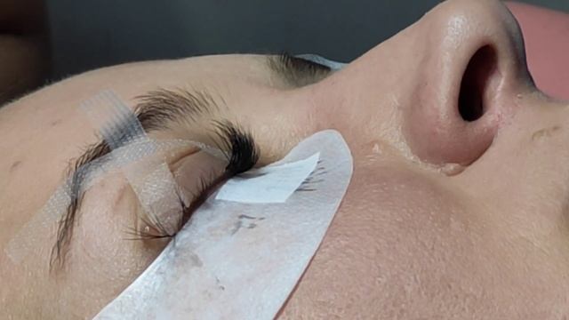 НАРАЩИВАНИЕ РЕСНИЦ. ВЕСЬ ПРОЦЕСС НАРАЩИВАНИЯ от начала до конца. тройной объем смотреть онлайн