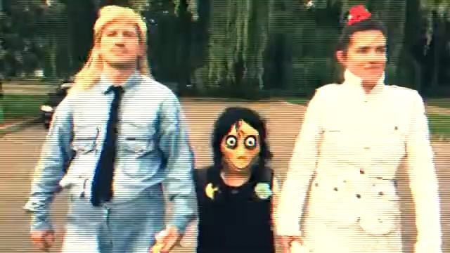 МОМО пошла в ШКОЛУ