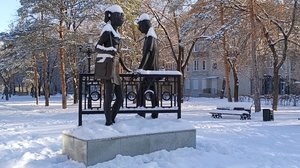 Магнитогорск, прогулка в Ленинском районе, сквер Университетский (20.11.2022)