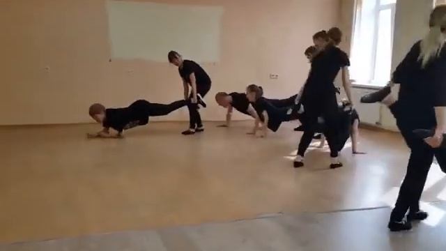 Моё первое занятие по сценическому движению смотреть онлайн