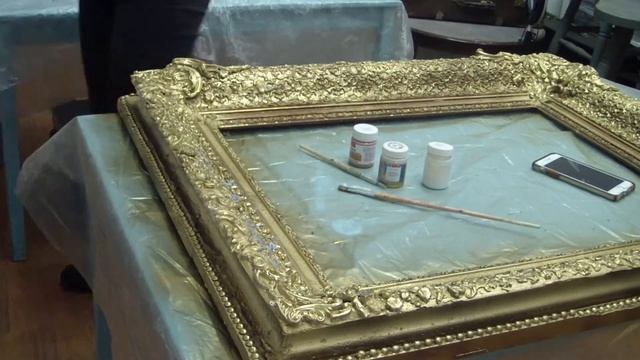 Реставрация старинной рамы и преображение в интерьерное зеркало смотреть онлайн