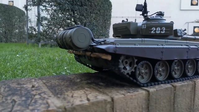 heng long T-72 1/16 RC tank Soviet Guards unit смотреть онлайн