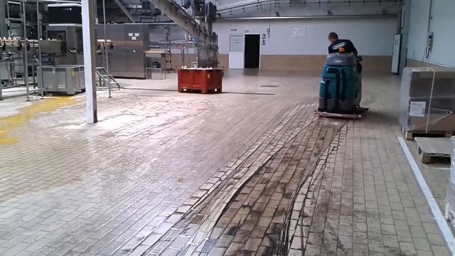 Fregadora Tennant T7 ec H2O Demo смотреть онлайн