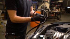 How to change serpentine belt on AUDI A6 C5 Avant [TUTORIAL AUTODOC]