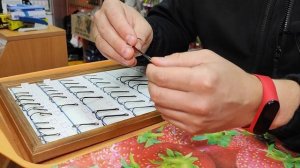 Двойные крючки на щуку и судака; разные типы; тонкие, хорошие, и даже такие, что сом не разогнёт