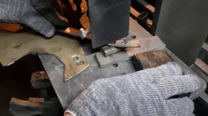 Прошивка отверстий в металле