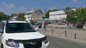 Летний душ, в центре Каховки