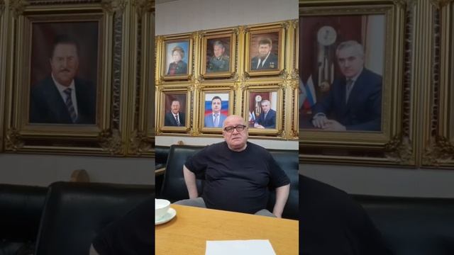Мужские имена на букву Е #евгений #егор #емельян #еверт #ерлан Есть совпадения? #мужскиеимена
