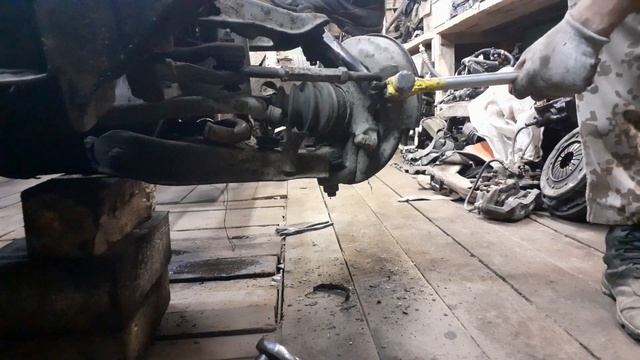 как без съемника сбить наконечник или шаровую – смотреть онлайн видео ...