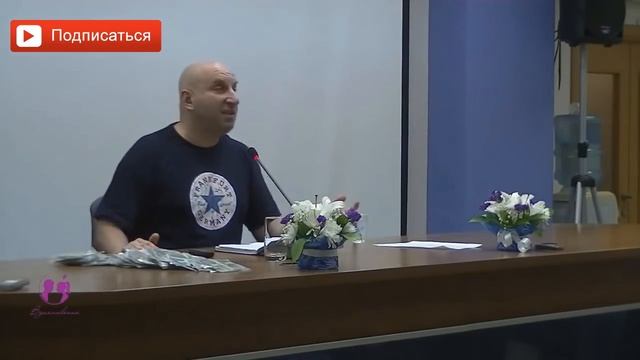 Как повысить самооценку? Как стать уверенной в себе, если критикуют? От чего зависит самооценка?