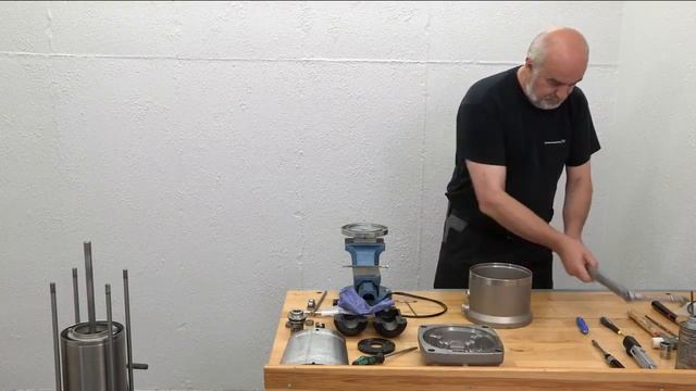 Замена торцевого уплотнения насоса Grundfos CR 32 90 Tandem, model B смотреть онлайн