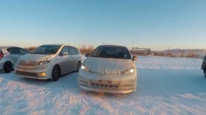 Зимний перегон Toyota Wish из Владивостока на Урал . Дубак всю дорогу -36-40 . Фурщиков жалко.