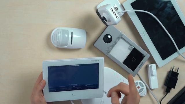 ОС Android монитор Hikvision DS-KH9310-WTE1 и DS-KH9510-WTE1 смотреть онлайн