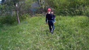 Ловим ящериц на даче . Дети на даче.