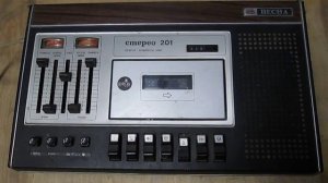 Кассетный магнитофон "Весна-201 стерео"