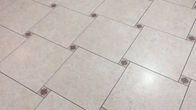 Укладка напольной плитки с декором!!!