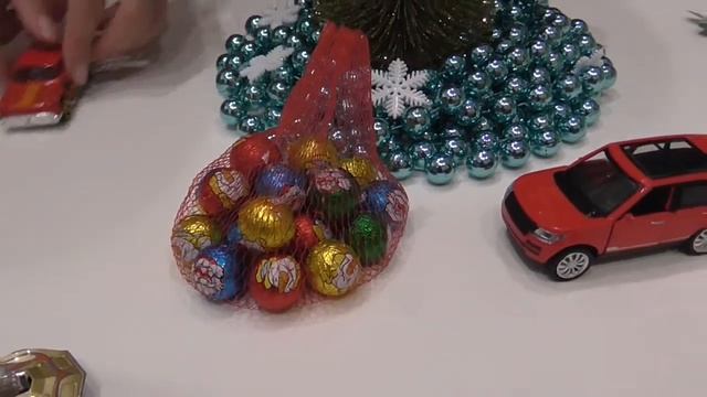 Подарки от Деда Мороза / Мультики про машинки / Видео для детей / С НОВЫМ ГОДОМ!!! Часть 2 смотреть онлайн