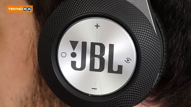 JBL E40BT WIRELESS KULAKLIK CONTROL TALK ON-EAR смотреть онлайн