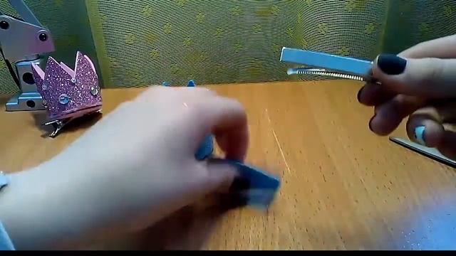 Корона из фоамирана на заколке?