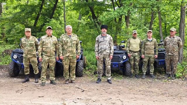 Награды и гуманитарная помощь казакам-воинам бригады «Терек»

Казаки из разведывательной бригады «Те