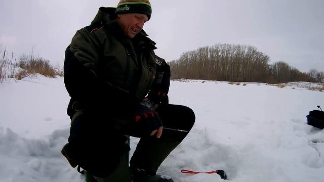 Окунь на мормышку КОШАЧИЙ ГЛАЗ. ОТЛИЧНЫЙ КЛЕВ.