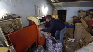 Четыре мешка с пленкой спрессовали в один куб прессом ORWAK 3110.