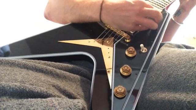 Flying V Custom смотреть онлайн