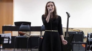 Юлия Началова-я бы хотела нарисовать мечту(Алиса Фазылова)
