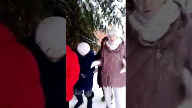 Мороз и песни — день чудесный! смотреть онлайн