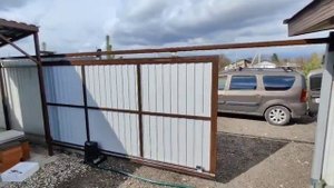 Подвесные ворота с автоматикой