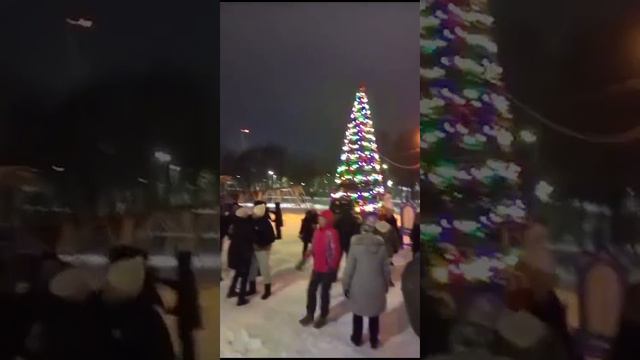 Город Владимир. Парк Дружба. Новый год 2024. Пришёл Реальный Дед Мороз.