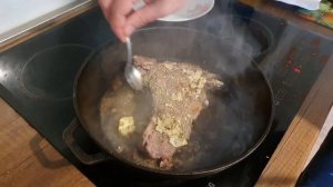 VLOG Готовим Стейк Ти-Бон (Steak T-Bone) на чугунной сковороде