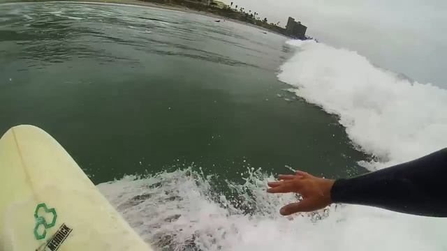 Free to Surf - Waterfi Waterproofed iPod Shuffle - смотреть онлайн