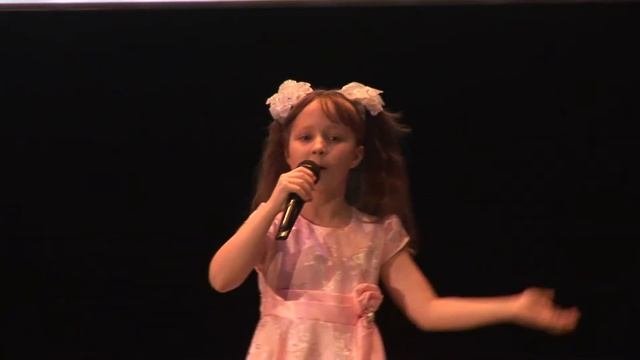 07.03.2018. Песенка мамонтёнка. Хоер Ангелина. 
