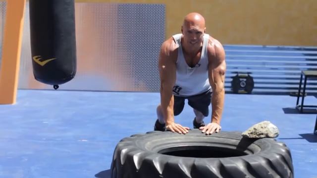 Как накачать руки камнями смотреть онлайн