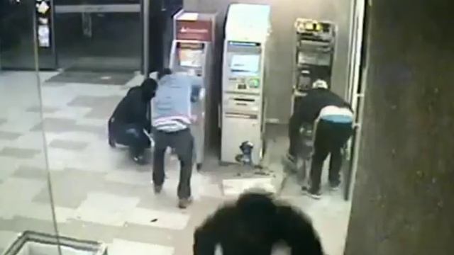 Как ограбить банкомат за 60 секунд смотреть онлайн