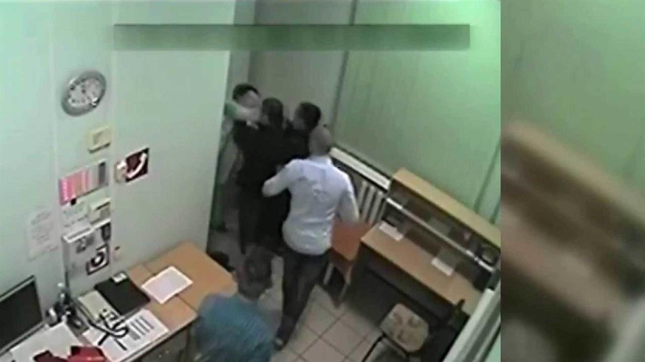 В Липецкой области пациент с друзьями избил врачей