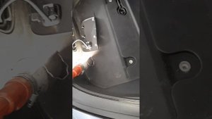 Замена верхнего рычага электрокара Tesla Model X. Разборка и ремонт машин Тесла.часть 3