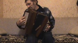 В гостях у Липецкого гармониста с рояльной гармонью и страданией Михаила Панкратова.Запись Ланских