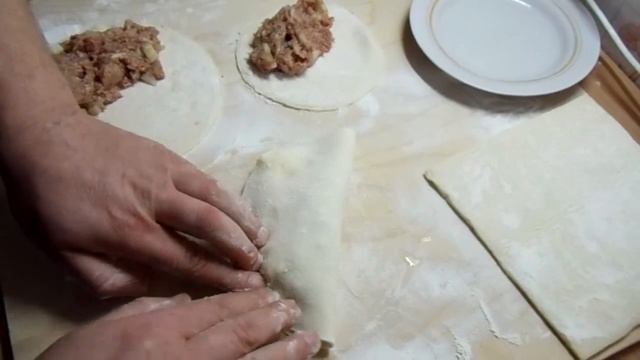 Чебуреки Как приготовить чебуреки дома своими руками Домашний повар