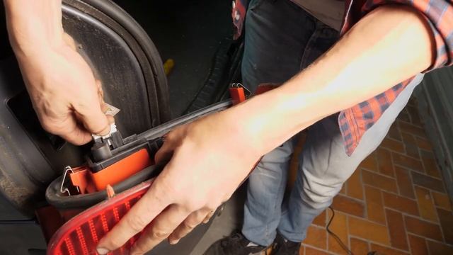 Wie XSARA PICASSO Rücklicht Lampe wechseln ? смотреть онлайн