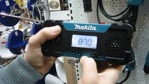 Акумулаторно радио Makita MR051 - 10.8V/1.3Ah Li-Ion part 3