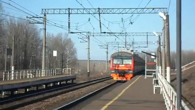 Электропоезд ЭД9Э-0004 смотреть онлайн
