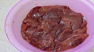 Нежная куриная печень в сметанном соусе