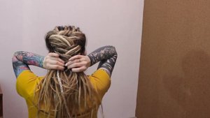 ПРИЧЕСКИ ИЗ ДРЕД. Как делать прически из дред? Прически с дредами