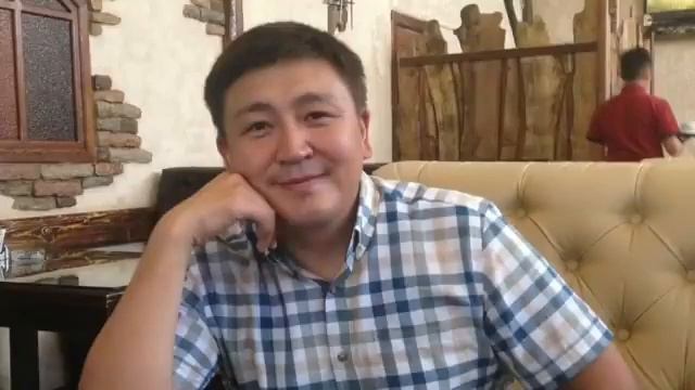 Элмирбек Иманалиев "Поэзия саптары" автордун көркөм окуусунда